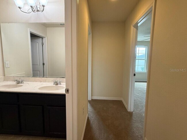 Building Photo - 4058 Brookshire Cir