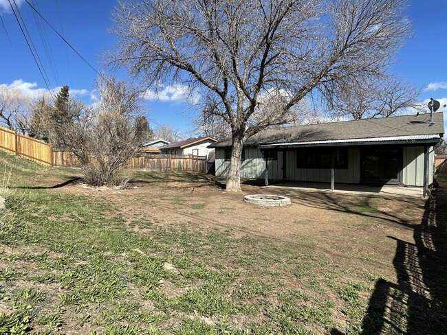 Building Photo - 820 48th St S