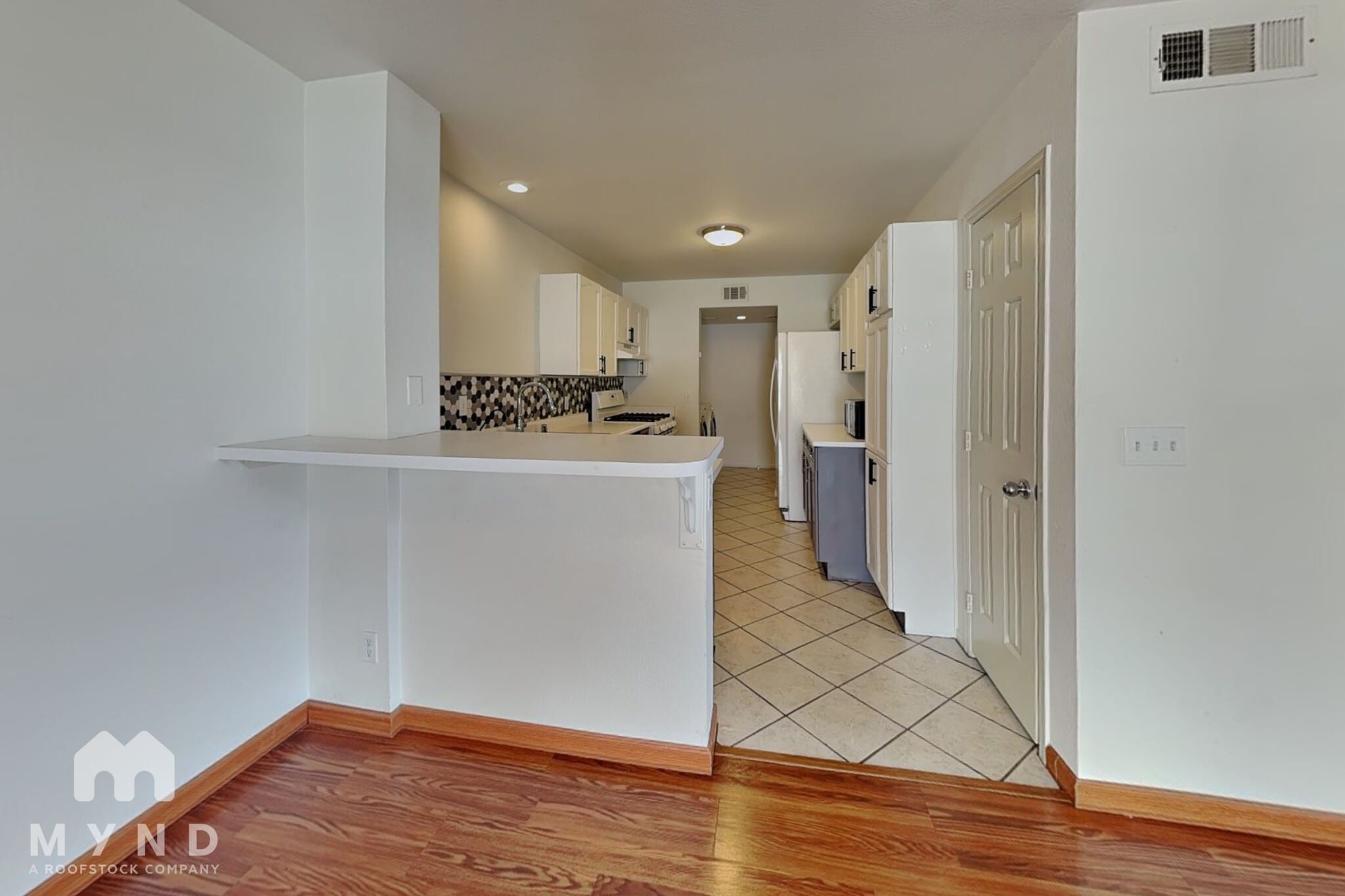 Building Photo - 8042 Laurena Ave