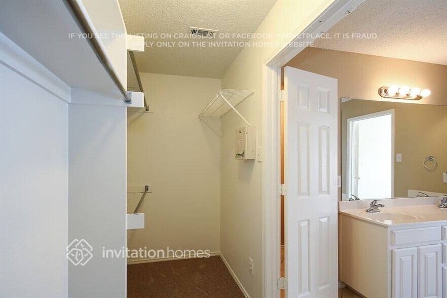 Building Photo - 614 St Eric Dr