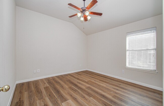 Building Photo - 17611 Emerald Garden Ln
