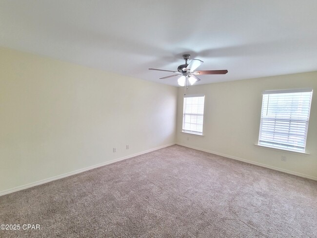 Building Photo - 3225 Azalea Cir