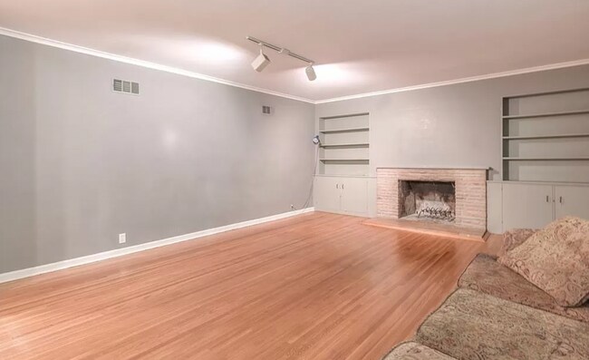 Building Photo - 3842 S Trenton Ave