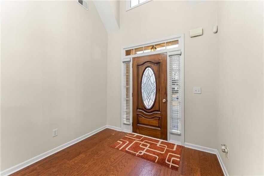 Building Photo - 4610 Planters Hill Dr