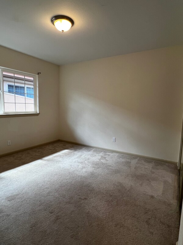 Building Photo - 3470 Pahoa Ave