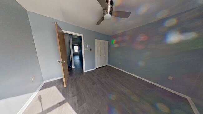 Building Photo - Recently Renovated 2 Bedroom Duplex