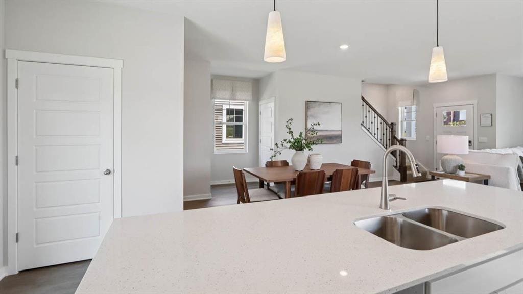 Building Photo - 521 Oak Opening Dr