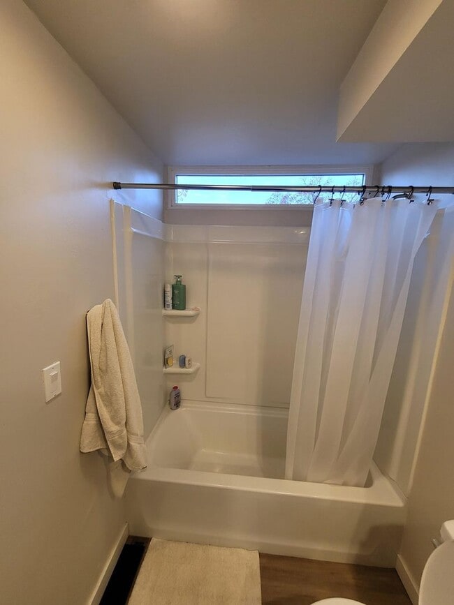 Building Photo - Cherry Lane Commons