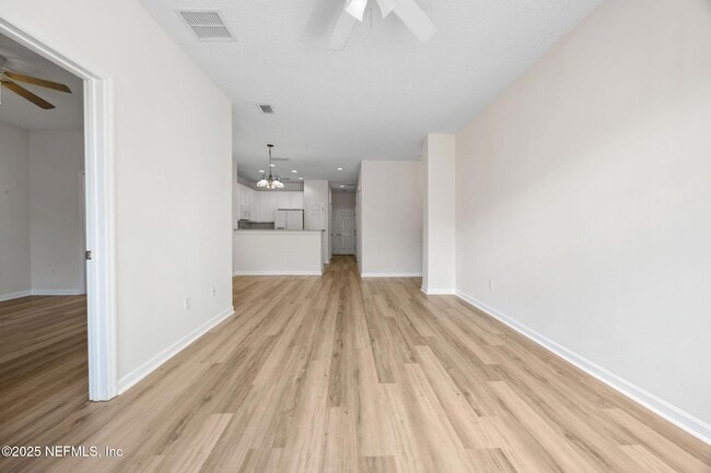 Building Photo - 12301 Kernan Forest Blvd