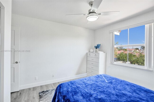 Building Photo - 2001 Barcelona Terrace