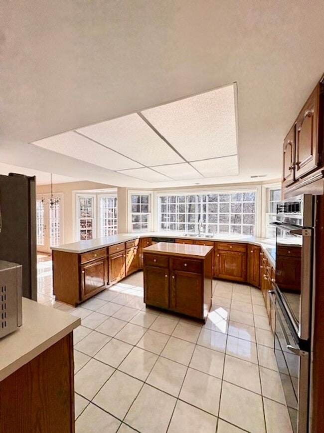 Building Photo - 6825 Spring Beauty Ct