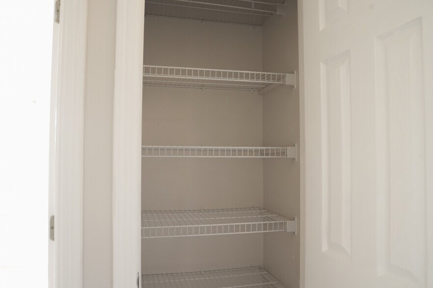 Second Story Hallway Linen Closet (2x2) - 393 Hays Blvd