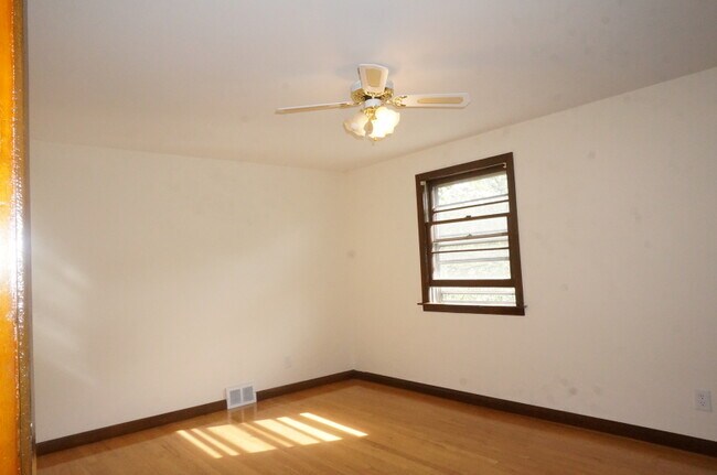 Building Photo - 28 Belmont Dr