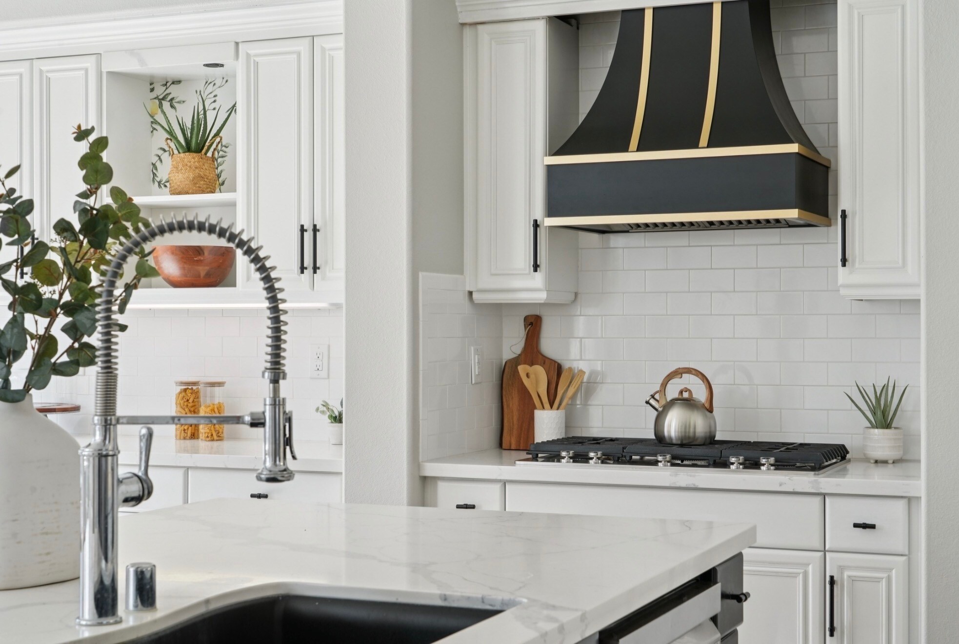 Building Photo - 2070 Katnich Ln