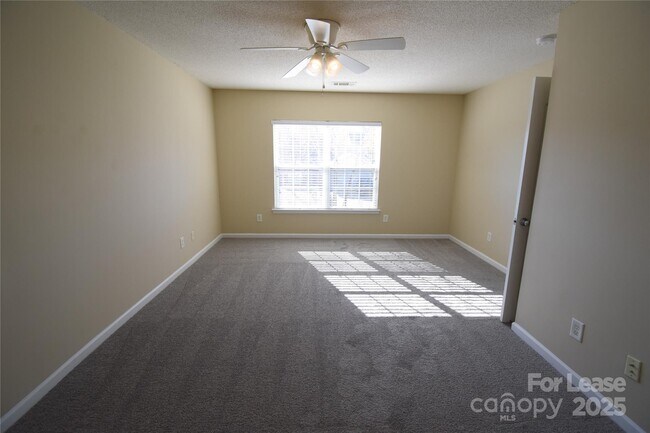 Building Photo - 7704 Aragorn Ln