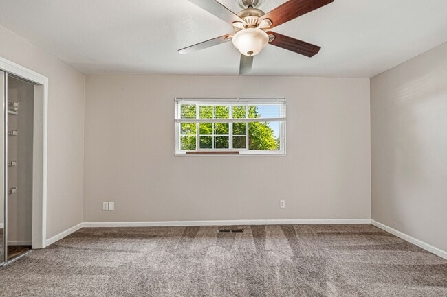 Building Photo - 1825 College Ave