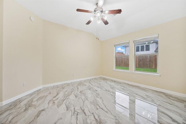 Building Photo - 5414 Fairtide Dr
