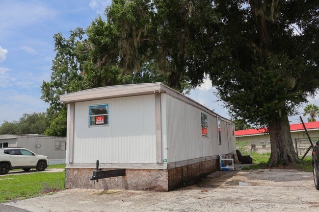 Building Photo - 5900 New Tampa Hwy