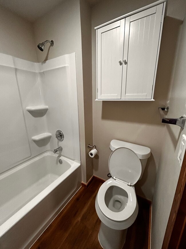 Building Photo - 223 N Hickory St