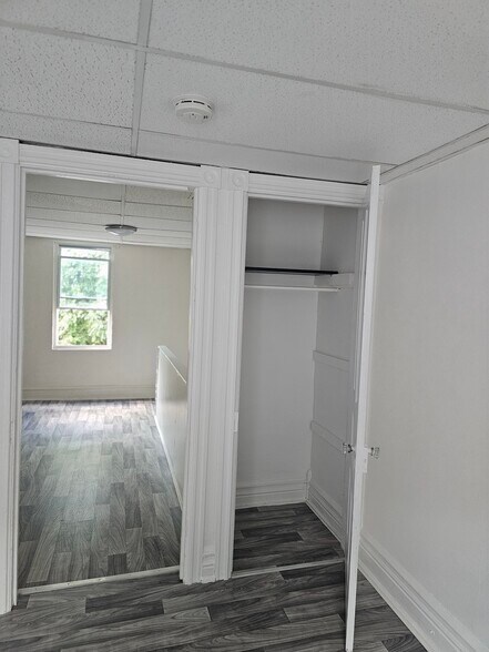 Building Photo - 440 N Hall St