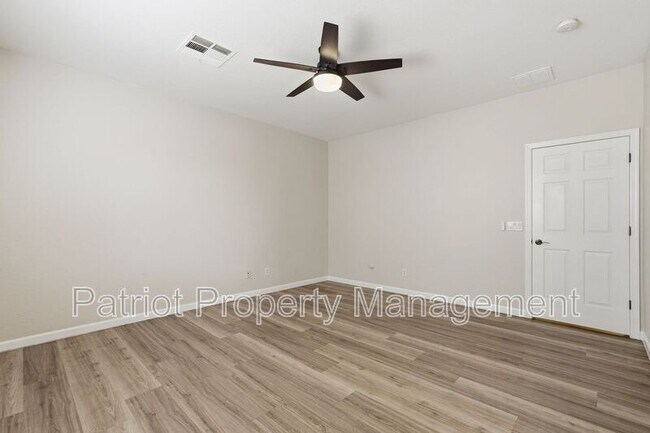 Building Photo - 13441 N 151st Dr