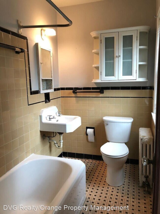 Building Photo - 4178 Cass St