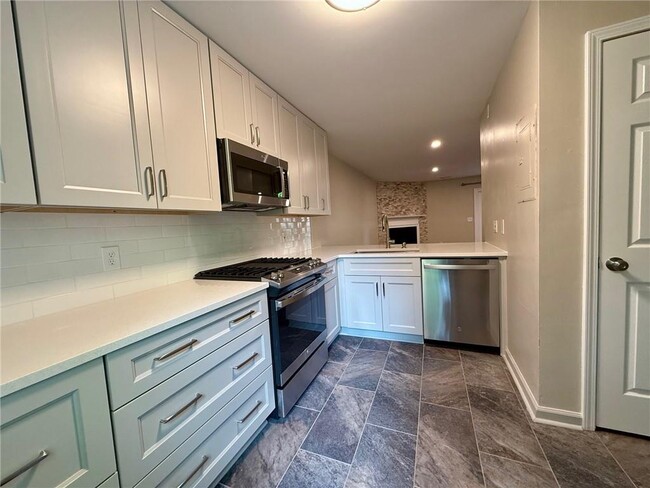 Building Photo - 405 Oak Harbor Ct