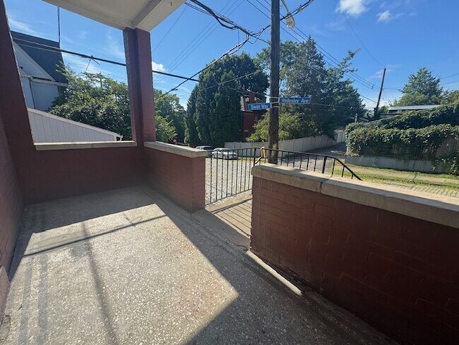 Building Photo - Available August 1, 2025; Lease will end J...