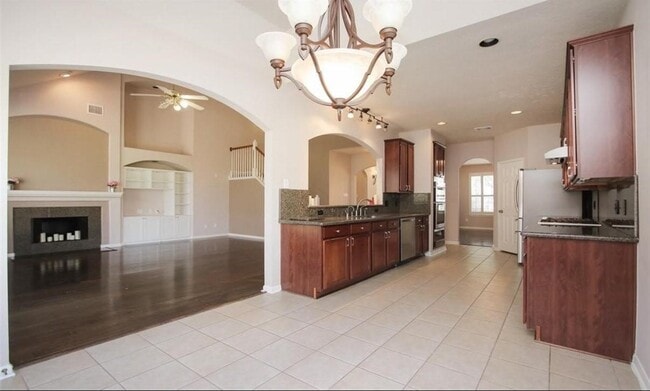 Building Photo - 7838 Autumn Hollow Ln