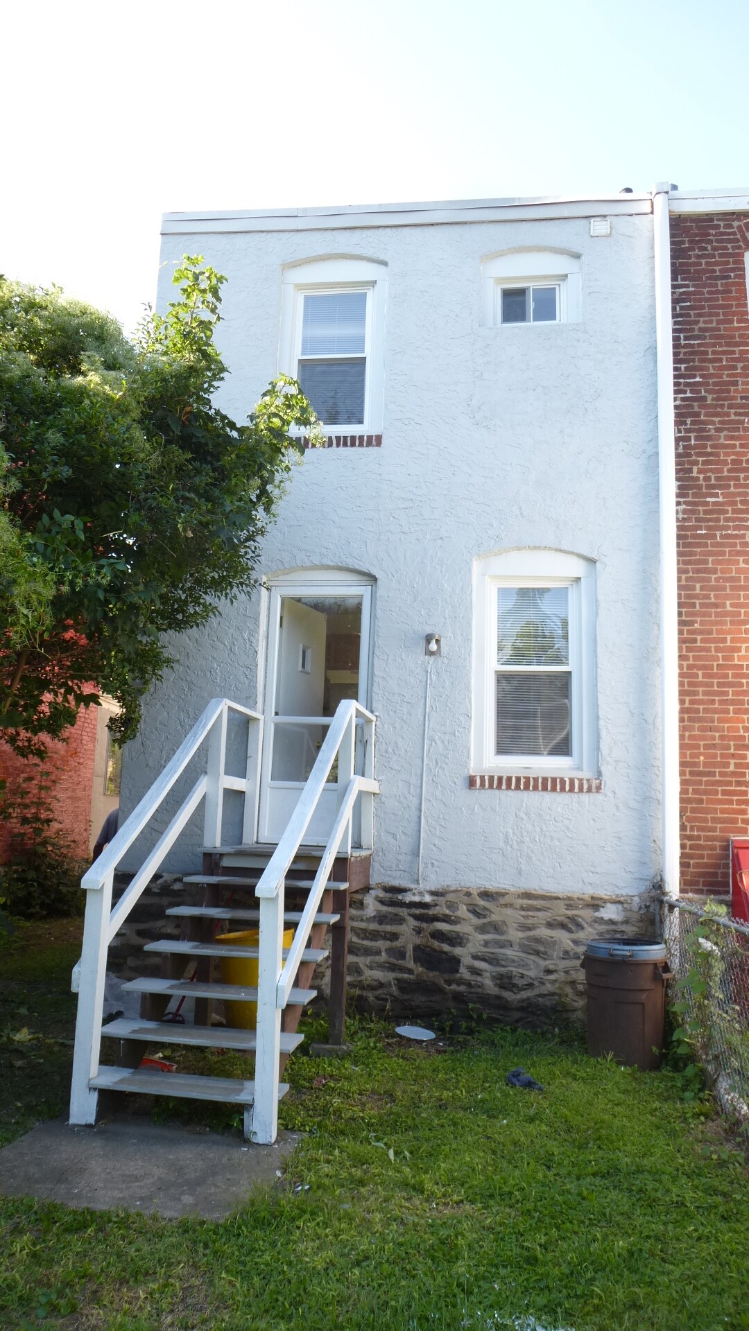 Building Photo - 147 Sheldon Ln
