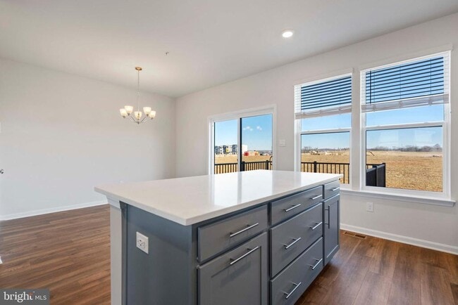 Building Photo - 331 Ensemble Wy