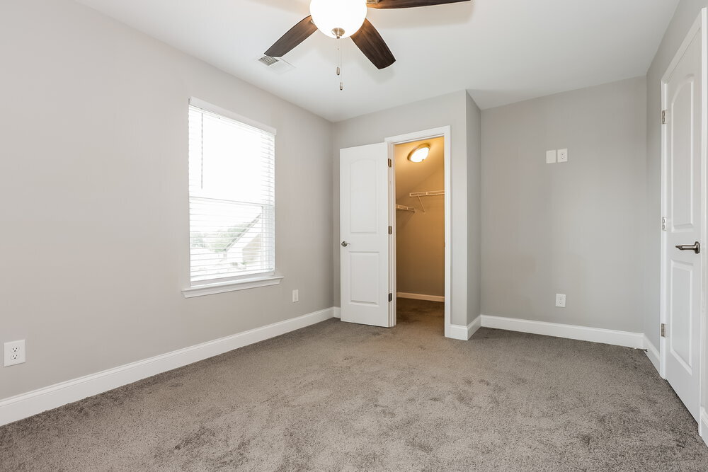 Building Photo - 2105 Brentwood Cove