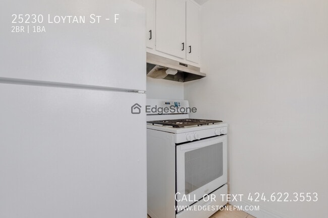Building Photo - 25230 Loytan St