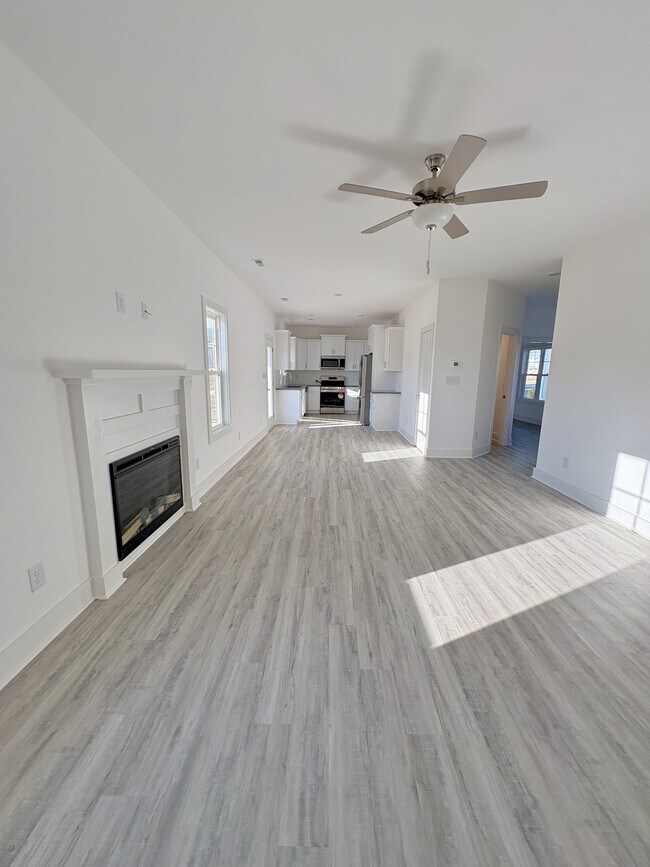 Building Photo - 131 Bourbon St