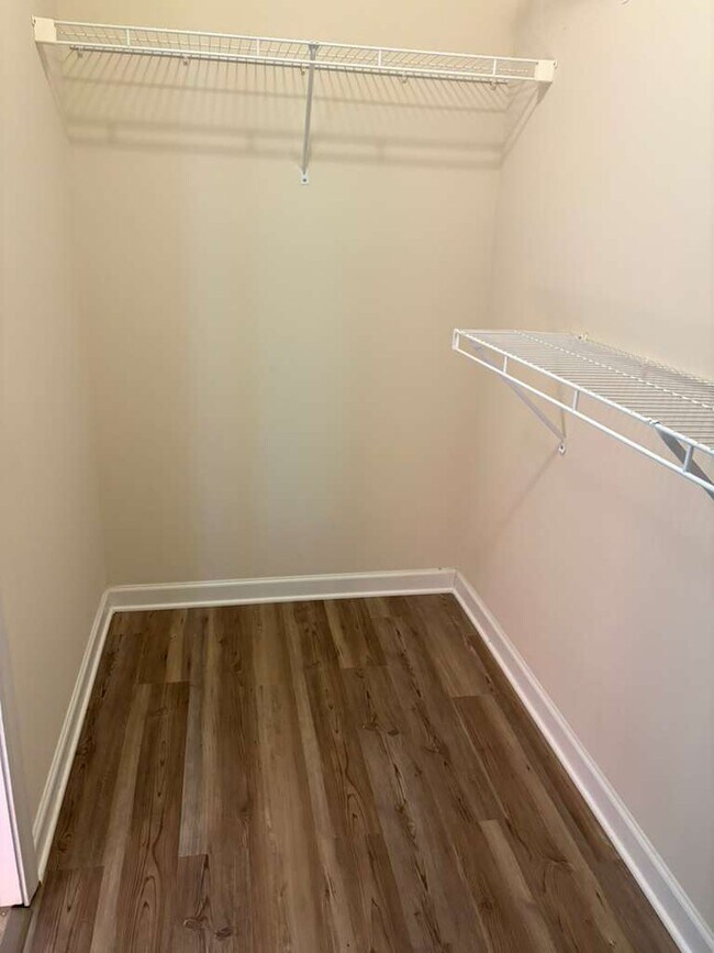 Building Photo - 4615 Fallow Ln