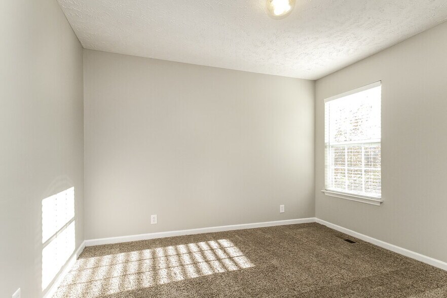 Building Photo - 612 Forest Pointe Pl