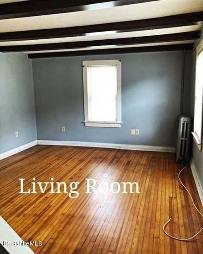 Building Photo - 38 Bryant St