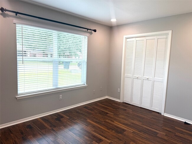 Building Photo - 603 Springwood Dr
