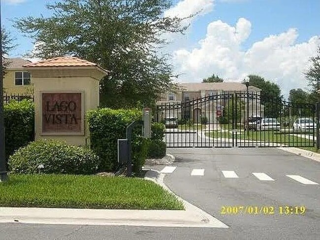 Building Photo - 1004 La Mirada Ct