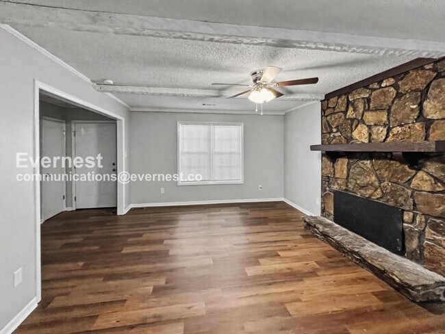 Building Photo - 3032 Summit Ridge Dr