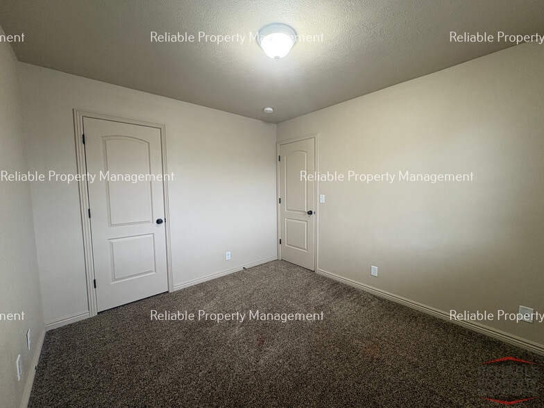 Building Photo - 184 Stockham Blvd