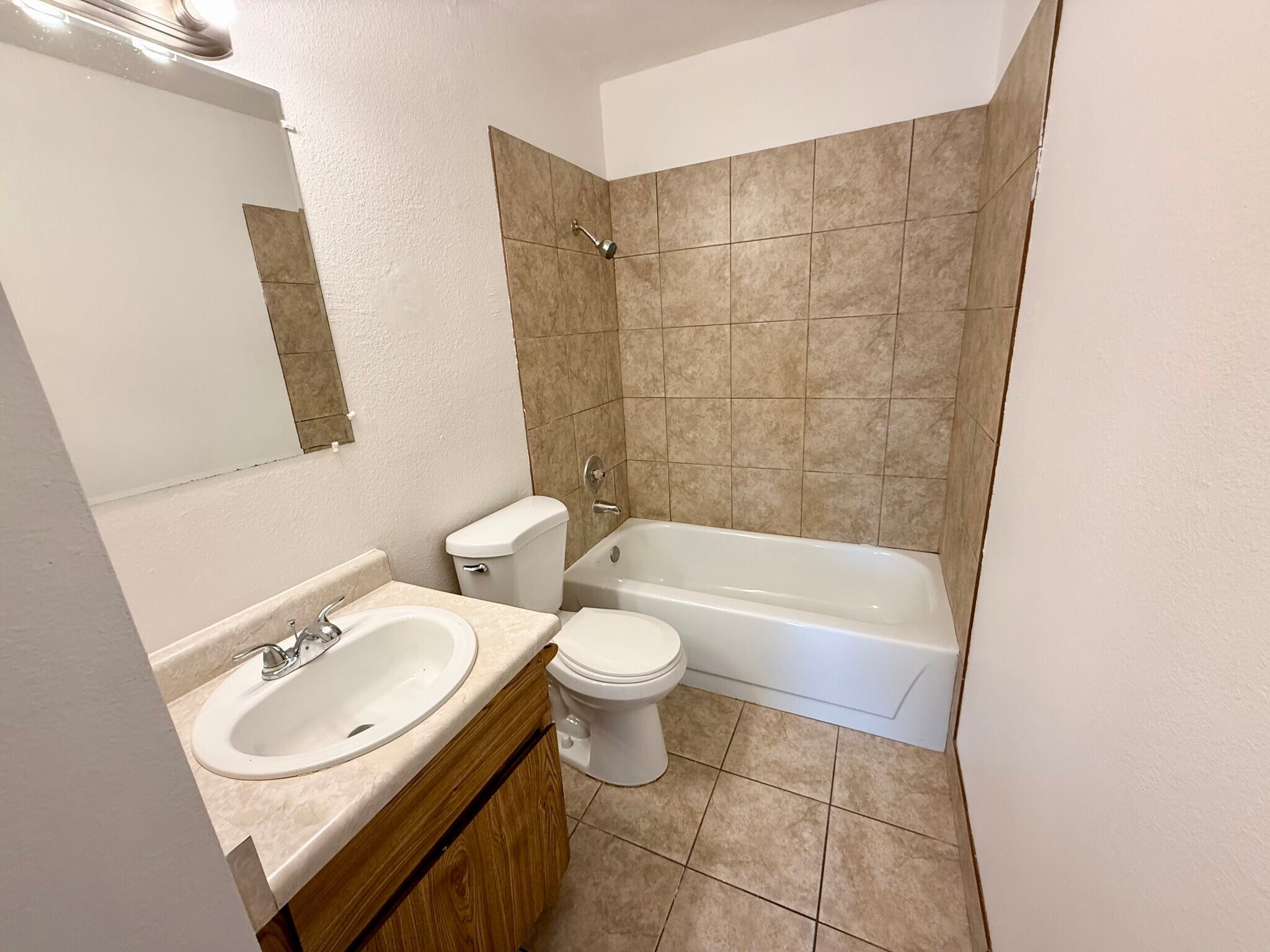 Building Photo - 6984 Appleton Dr
