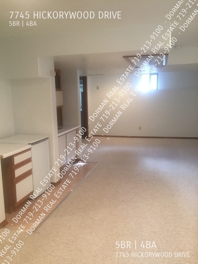 Building Photo - 7745 Hickorywood Dr