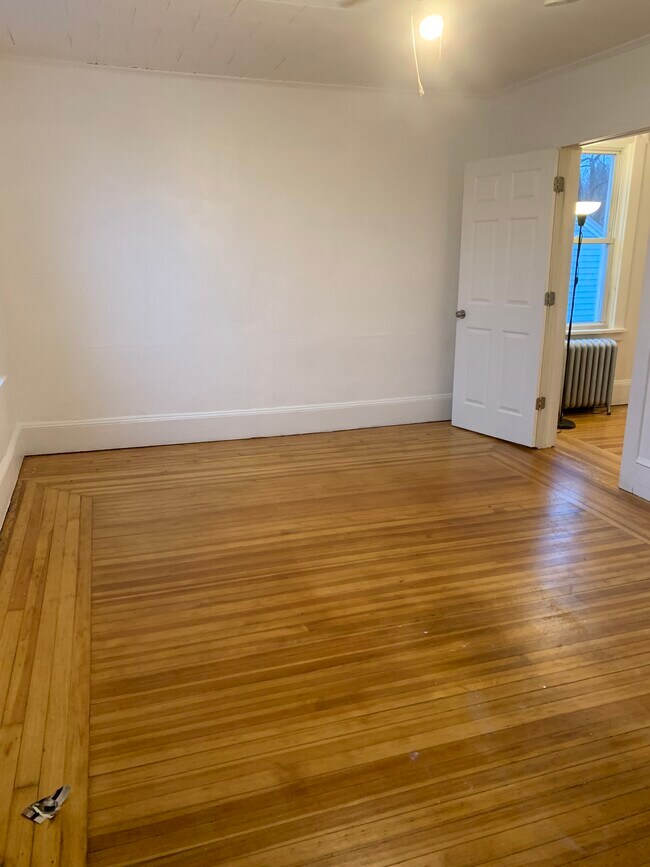 bedroom - 61 W Center St