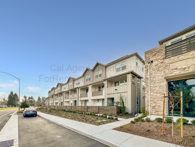 Building Photo - 3712 Scribe Wy