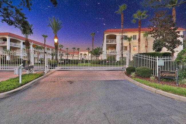 Building Photo - 157 Marine St