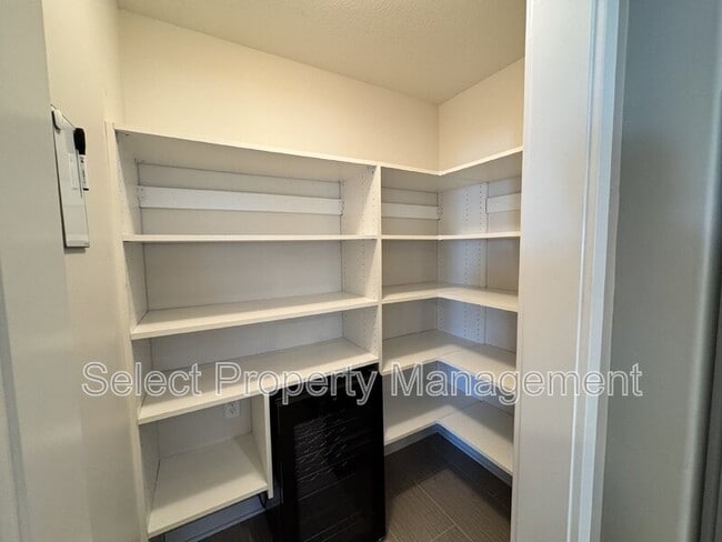 Building Photo - 1752 Woodlark Dr