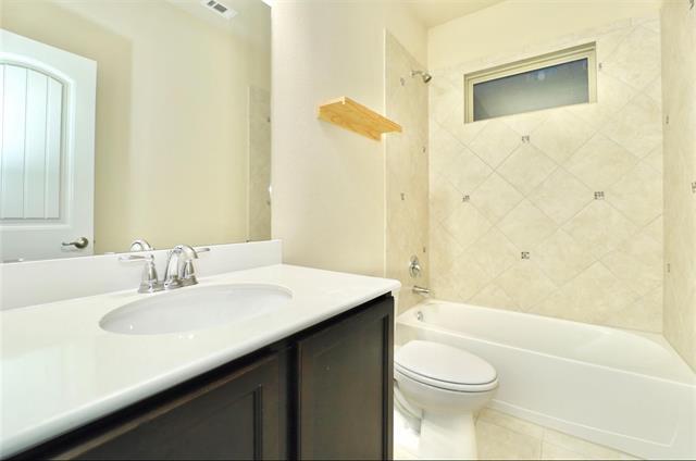 Building Photo - 5705 Petunia Ln