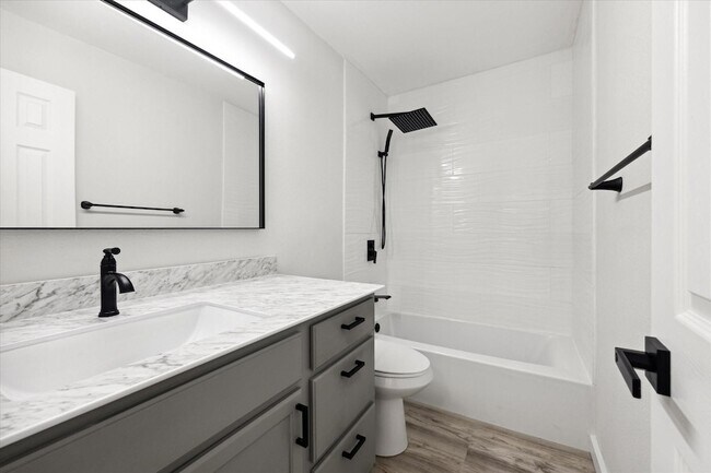 Building Photo - 3609 Leafield Dr