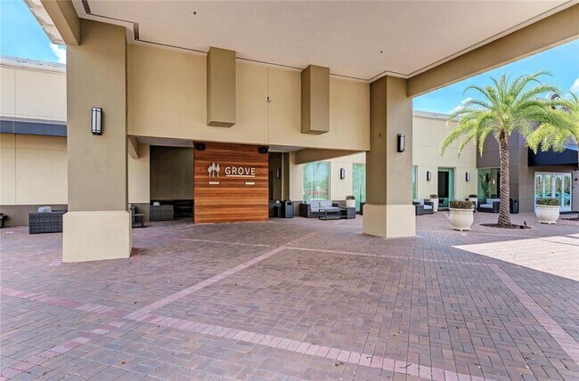 Building Photo - 8143 Miramar Way